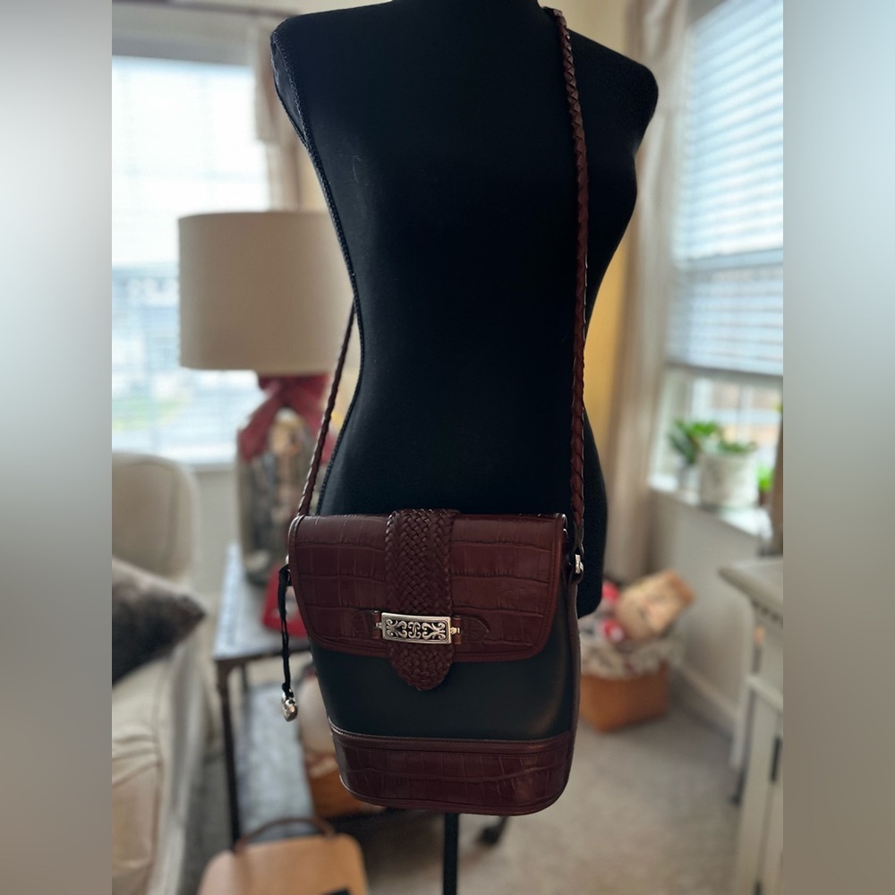 Brighton 🖤🤎 2-Toned “Rhonda” Celtic Plaque Collection Bag-Vintage Rare!!